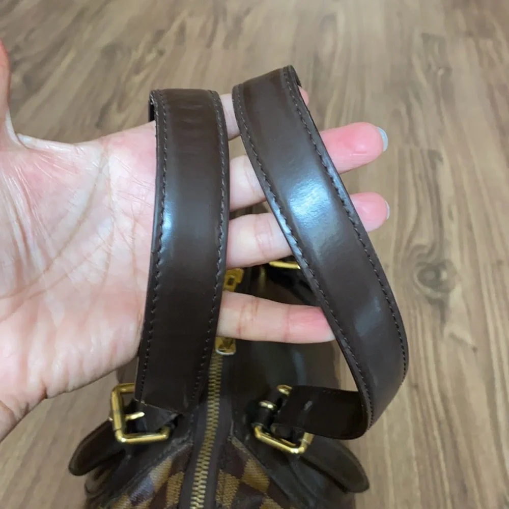 A86- 💯 Authentic Louis Vuitton Verona GM bag